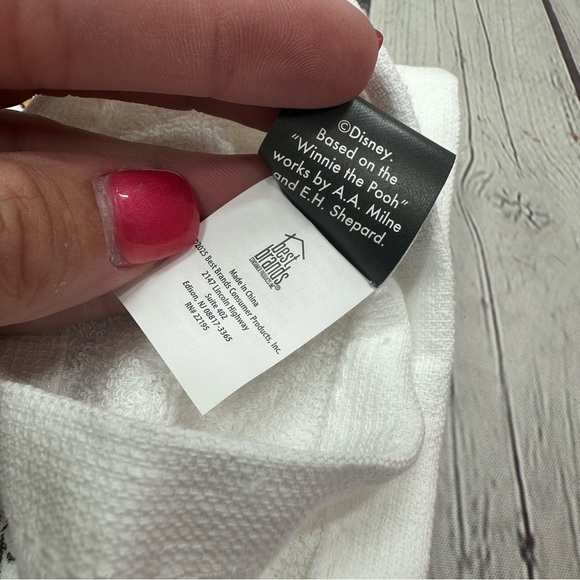 NWT Disney Winnie the Pooh tigger eeyore piglet 2pc cotton kitchen Towel - Picture 6 of 7